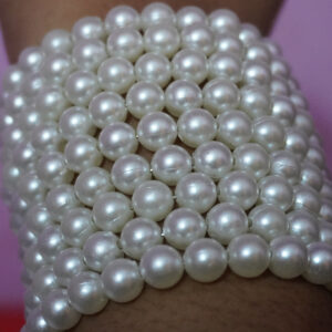Trendy White Pearl Spiral Bracelet